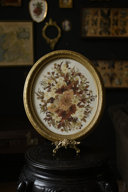 Stunning Pressed Floral Vintage Artwork In Oval Frame